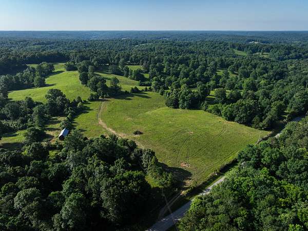 5 Acres of Land for Sale in Palmyra, Tennessee