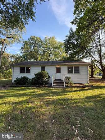 4 Acres of Land with Home for Lease in Fredericksburg, Virginia