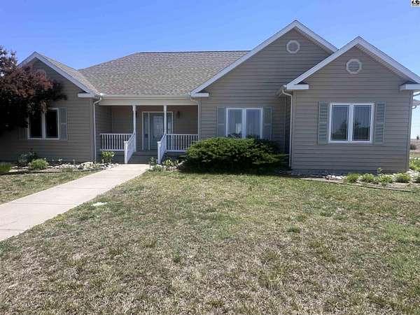 3.49 Acres of Land with Home for Sale in Pratt, Kansas