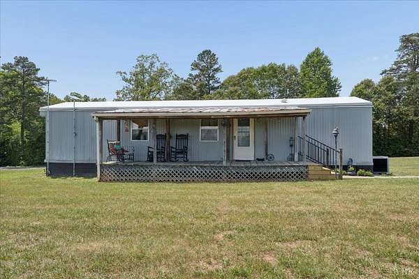 16.3 Acres of Land with Home for Sale in Brookneal, Virginia