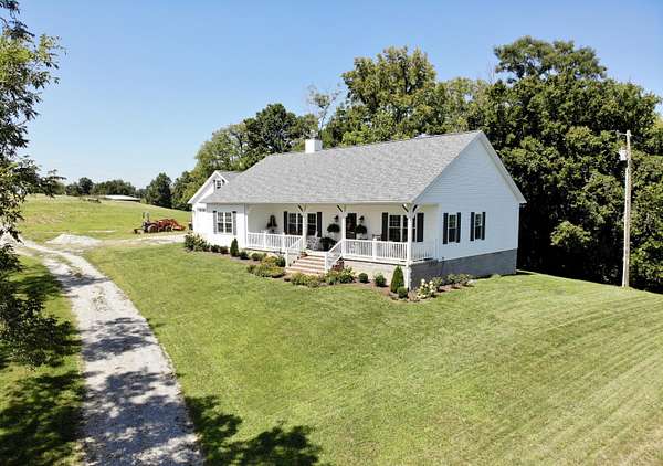 22.5 Acres of Recreational Land with Home for Sale in Lancaster, Kentucky