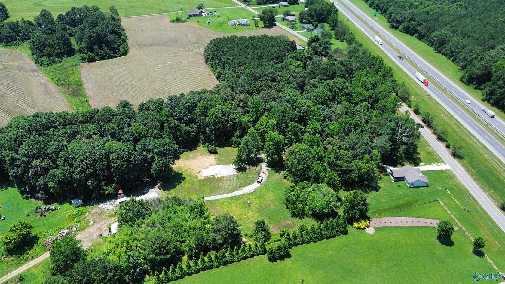 4 Acres of Residential Land for Sale in Athens, Alabama
