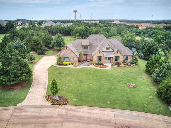 2 Acres of Land with Home for Sale in Arcadia, Oklahoma