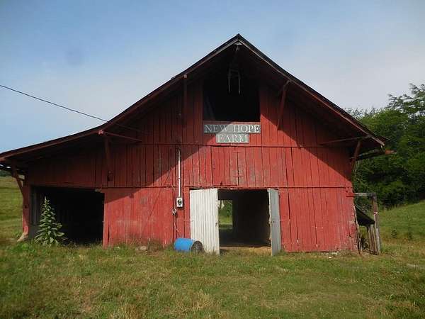 16.7 Acres of Agricultural Land for Sale in Gainesboro, Tennessee
