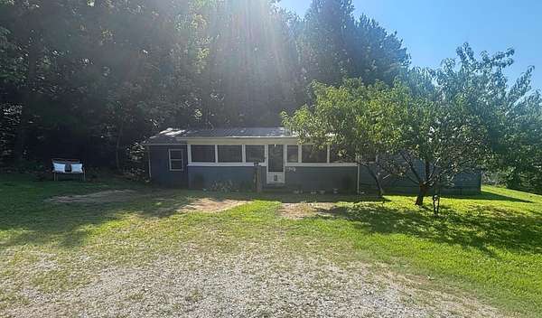 5 Acres of Land with Home for Sale in Hixson, Tennessee