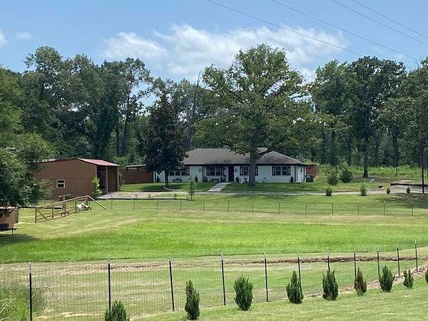 1.65 Acres of Land with Home for Sale in Athens, Texas