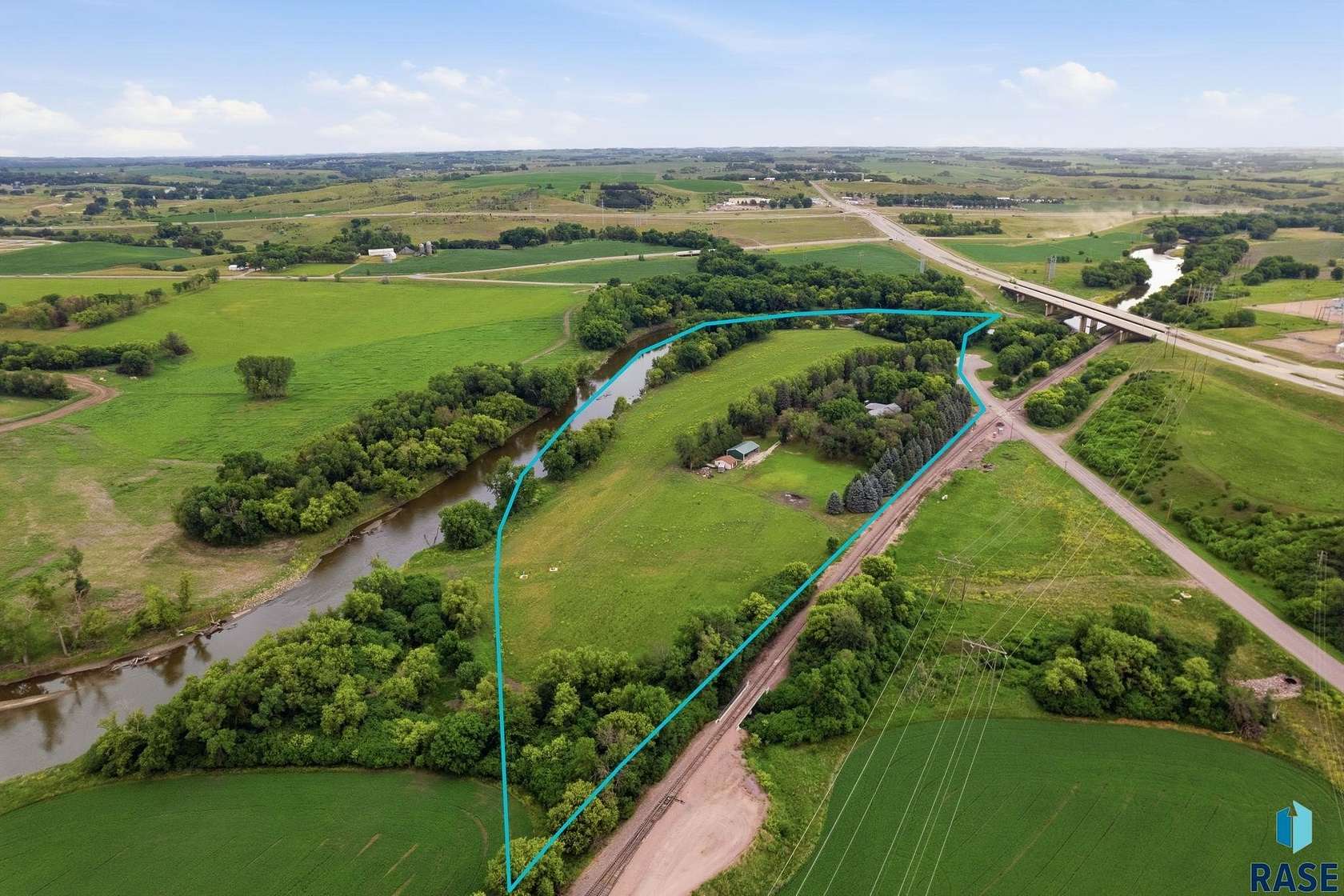 22.9 Acres of Recreational Land with Home for Sale in Sioux Falls, South Dakota