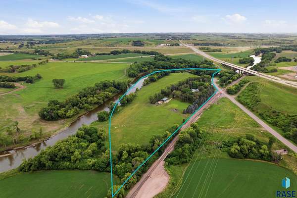 22.9 Acres of Recreational Land with Home for Sale in Sioux Falls, South Dakota