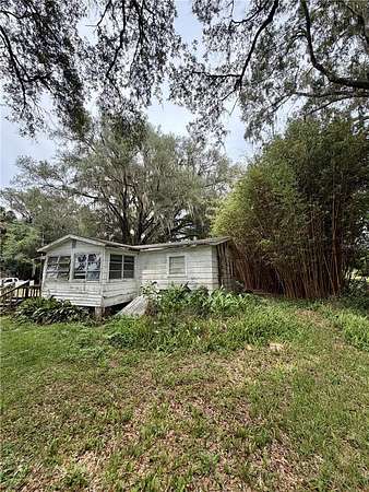 4 Acres of Land with Home for Sale in Fort McCoy, Florida