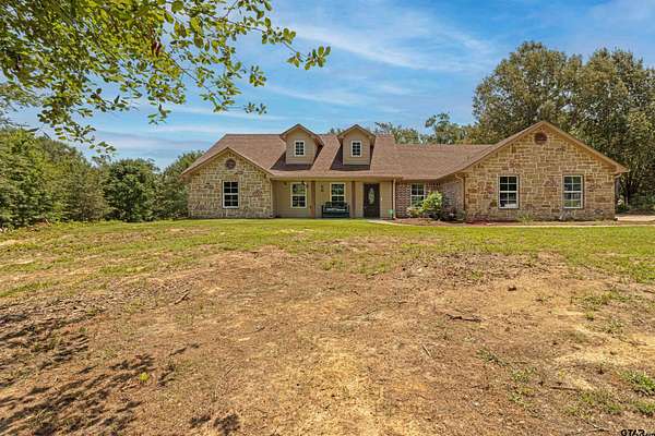 3 Acres of Land with Home for Sale in Tyler, Texas