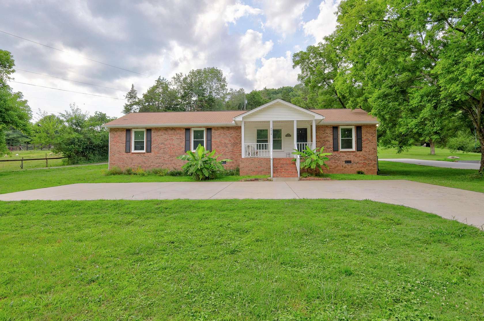 2 Acres of Land with Home for Sale in Goodlettsville, Tennessee