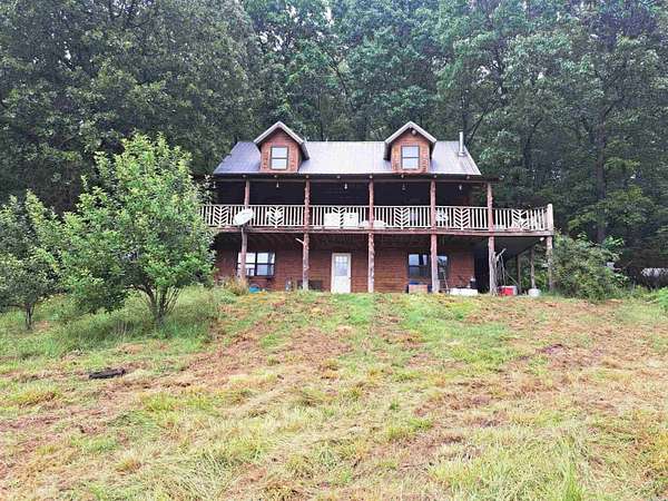 148 Acres of Recreational Land with Home for Sale in Melbourne, Arkansas