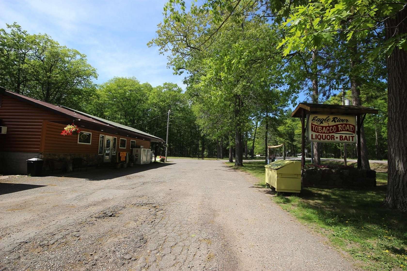 tobacco road eagle river wi Road, 667 US Highway 45 S, River, 54521, US The New Eagle River Tobacco