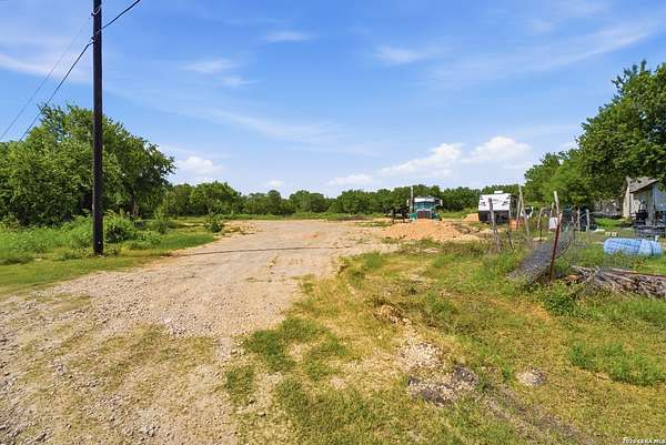 6 Acres of Mixed-Use Land for Sale in San Marcos, Texas