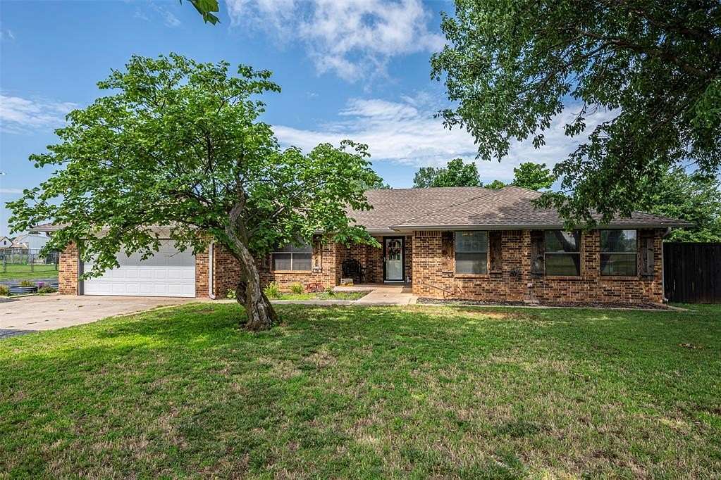 2 Acres of Land with Home for Sale in Mustang, Oklahoma