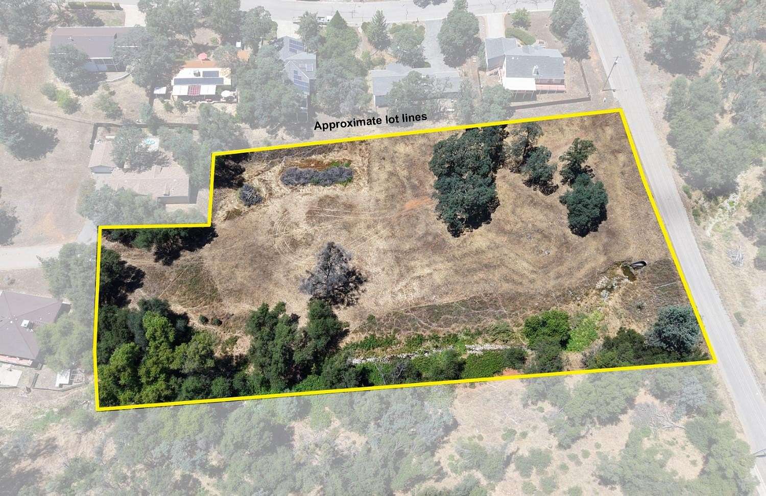 2 Acres of Mixed-Use Land for Sale in Mariposa, California