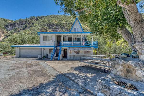 6.65 Acres of Improved Residential Land for Sale in Greenfield, California