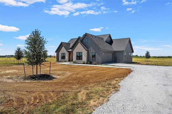 1.77 Acres of Land with Home for Sale in Elm Mott, Texas