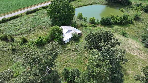 104 Acres of Land for Sale in Trenton, Tennessee