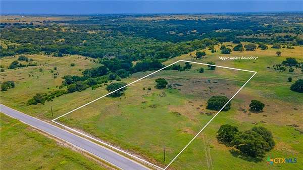 5.14 Acres of Residential Land for Sale in Oglesby, Texas