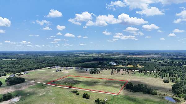 0.84 Acres of Residential Land for Sale in Athens, Texas