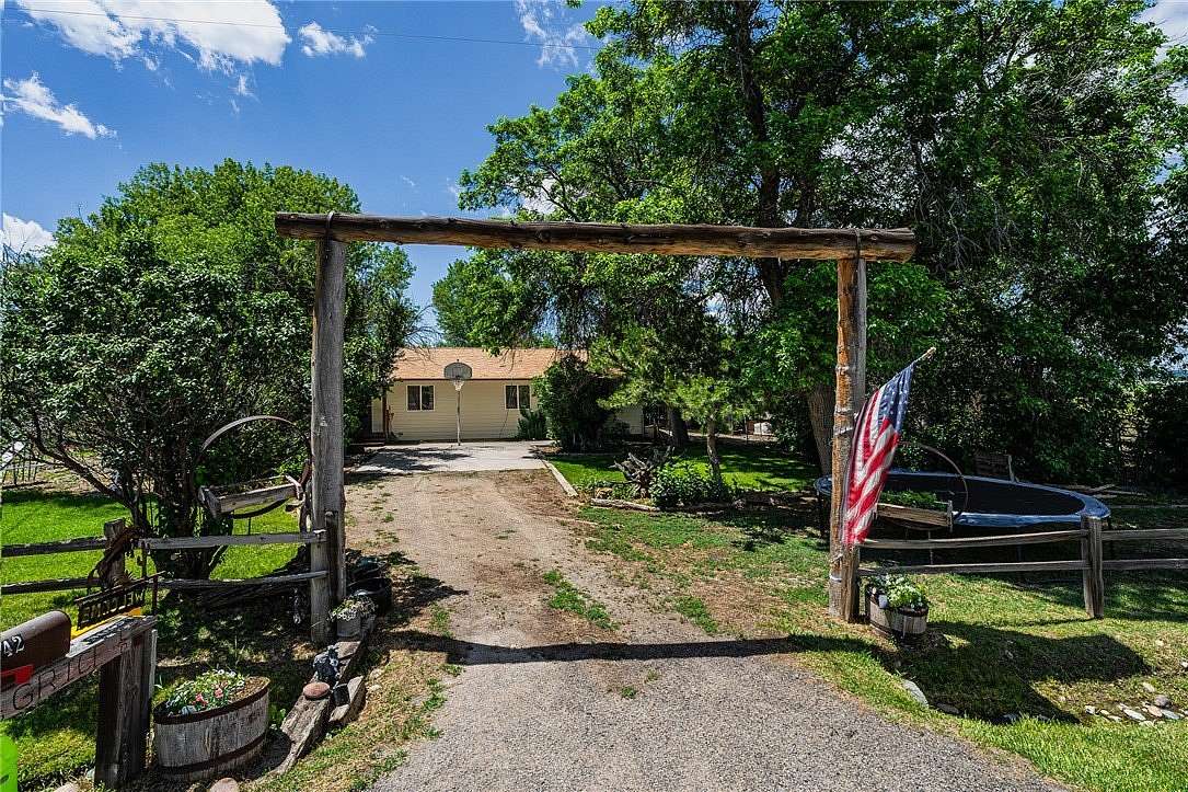 29.2 Acres of Land with Home for Sale in Ballantine, Montana