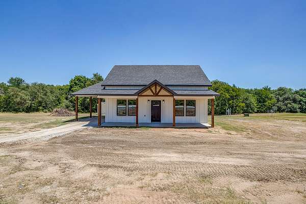 2.66 Acres of Land with Home for Sale in Weatherford, Texas