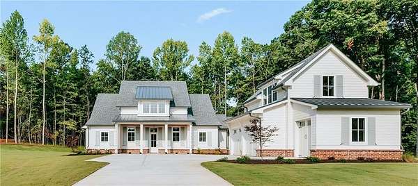 1.52 Acres of Land with Home for Sale in Jefferson, Georgia