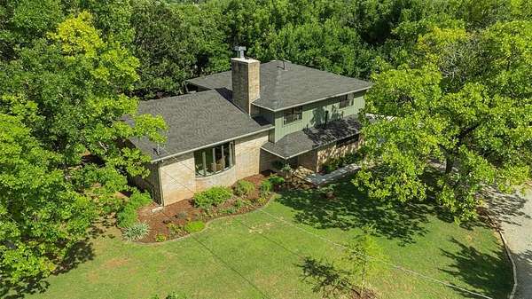 2.44 Acres of Land with Home for Sale in Oklahoma City, Oklahoma