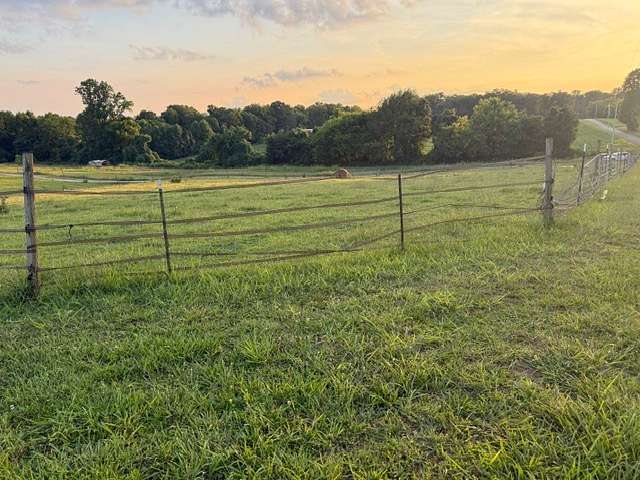 0.75 Acres of Residential Land for Sale in McMinnville, Tennessee