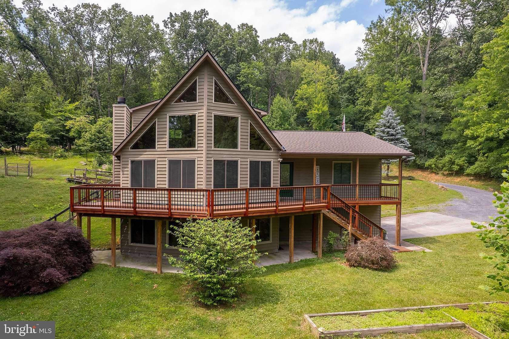 8.6 Acres of Land with Home for Sale in Front Royal, Virginia