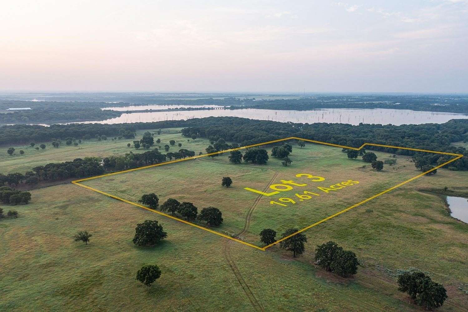 19.6 Acres of Land for Sale in Collinsville, Texas