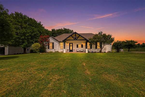 5 Acres of Land with Home for Sale in Aledo, Texas
