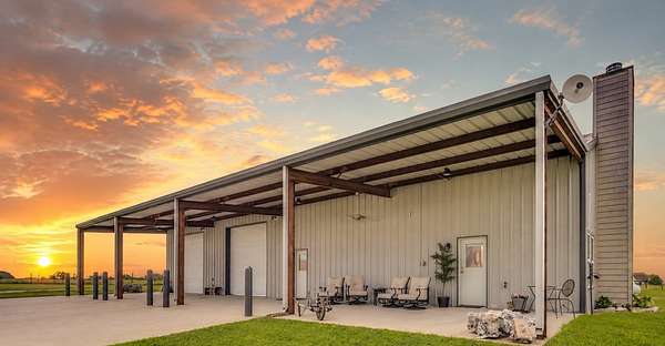 24.8 Acres of Land with Home for Sale in Waxahachie, Texas