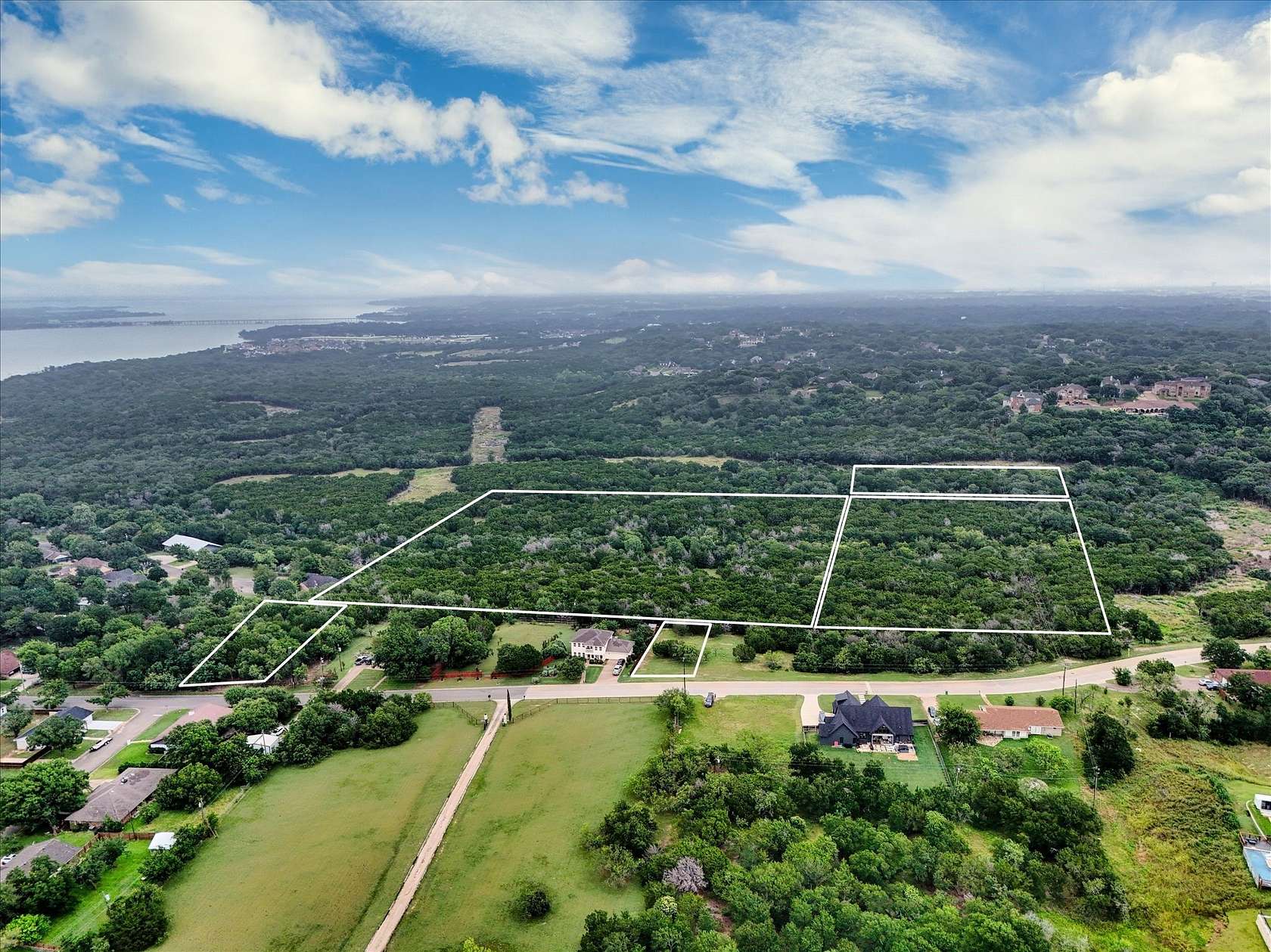 16 Acres of Land for Sale in Woodway, Texas