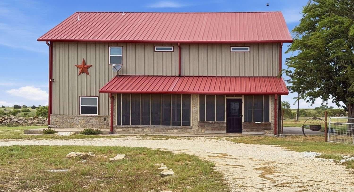 10.6 Acres of Land with Home for Sale in Hamilton, Texas