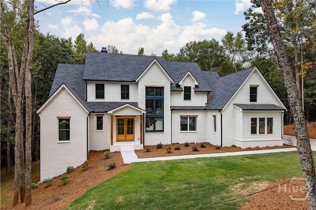 2.59 Acres of Land with Home for Sale in Jefferson, Georgia