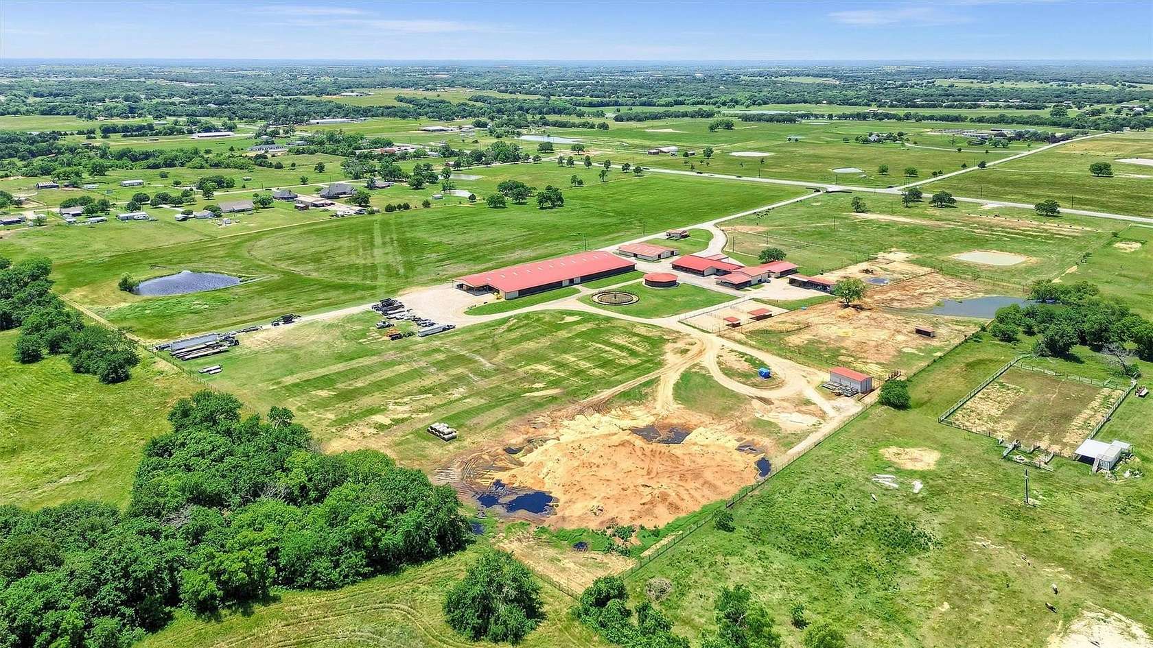 29.4 Acres of Agricultural Land with Home for Sale in Whitesboro, Texas
