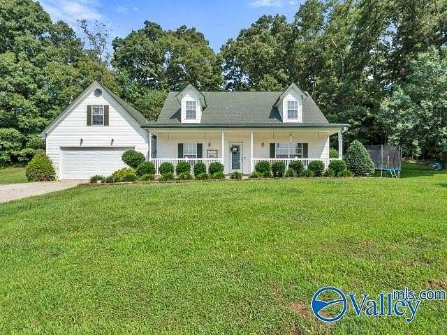 2 Acres of Land with Home for Sale in Fort Payne, Alabama