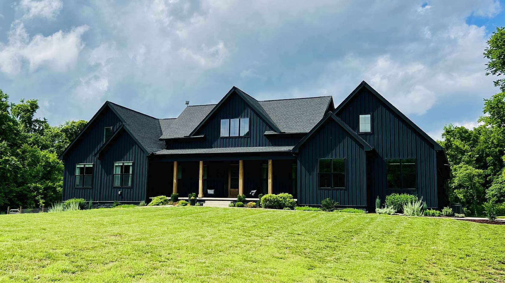 7.67 Acres of Land with Home for Sale in Columbia, Tennessee