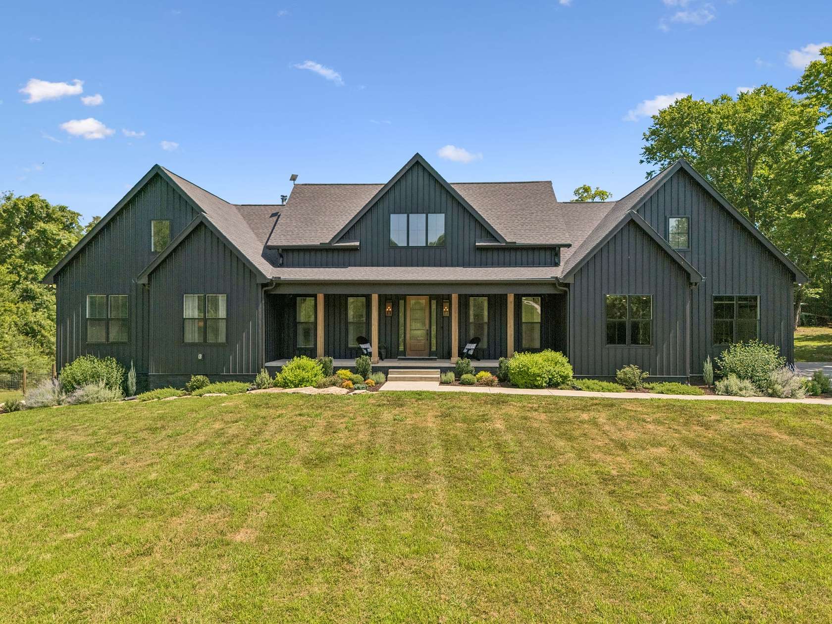 7.67 Acres of Land with Home for Sale in Columbia, Tennessee