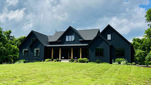 7.67 Acres of Land with Home for Sale in Columbia, Tennessee