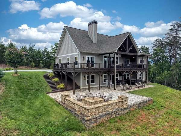 2.18 Acres of Land with Home for Sale in Hiawassee, Georgia