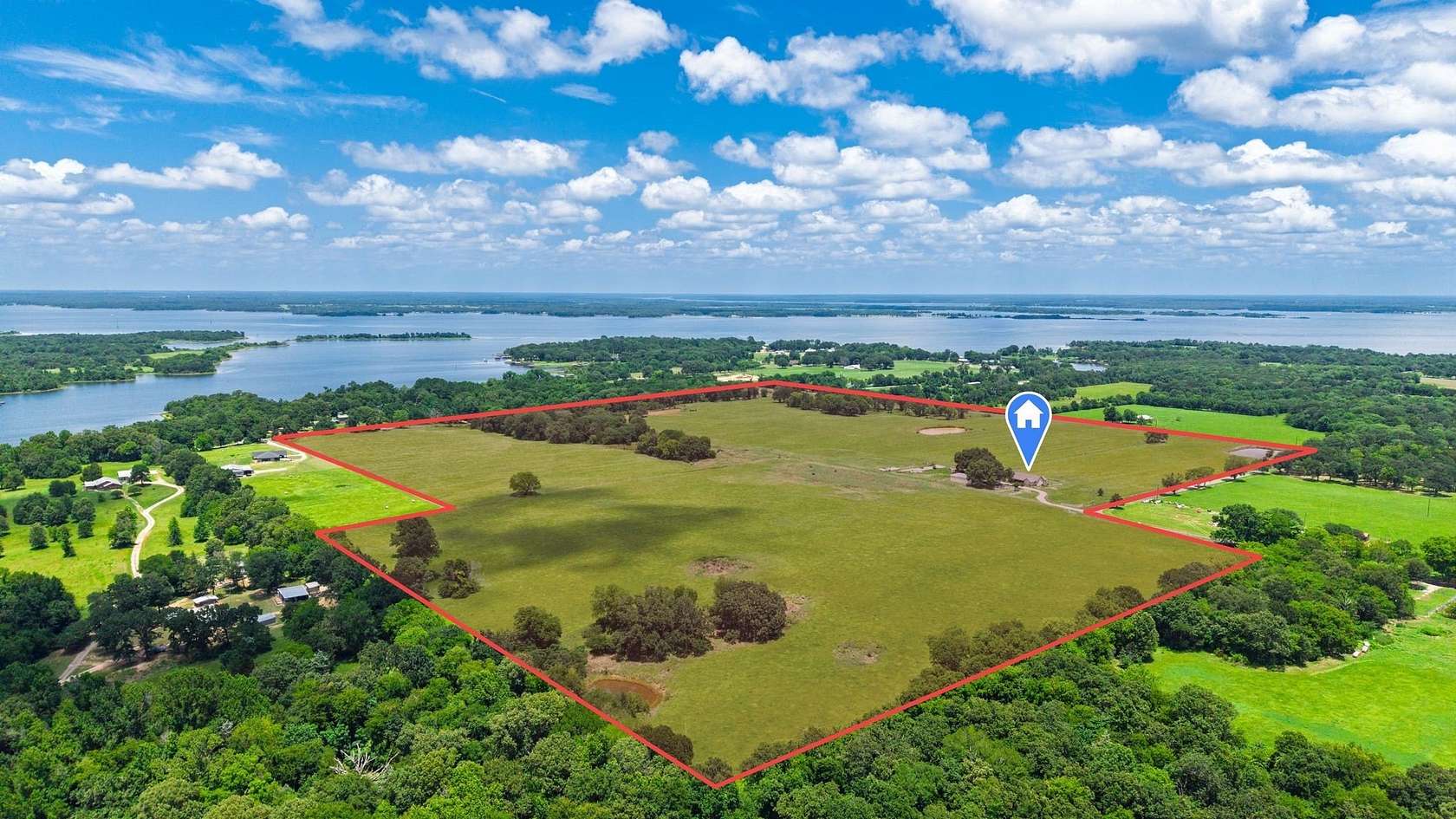 105 Acres of Land with Home for Sale in Alba, Texas