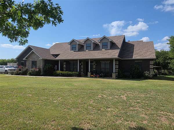 2 Acres of Land with Home for Sale in Jermyn, Texas