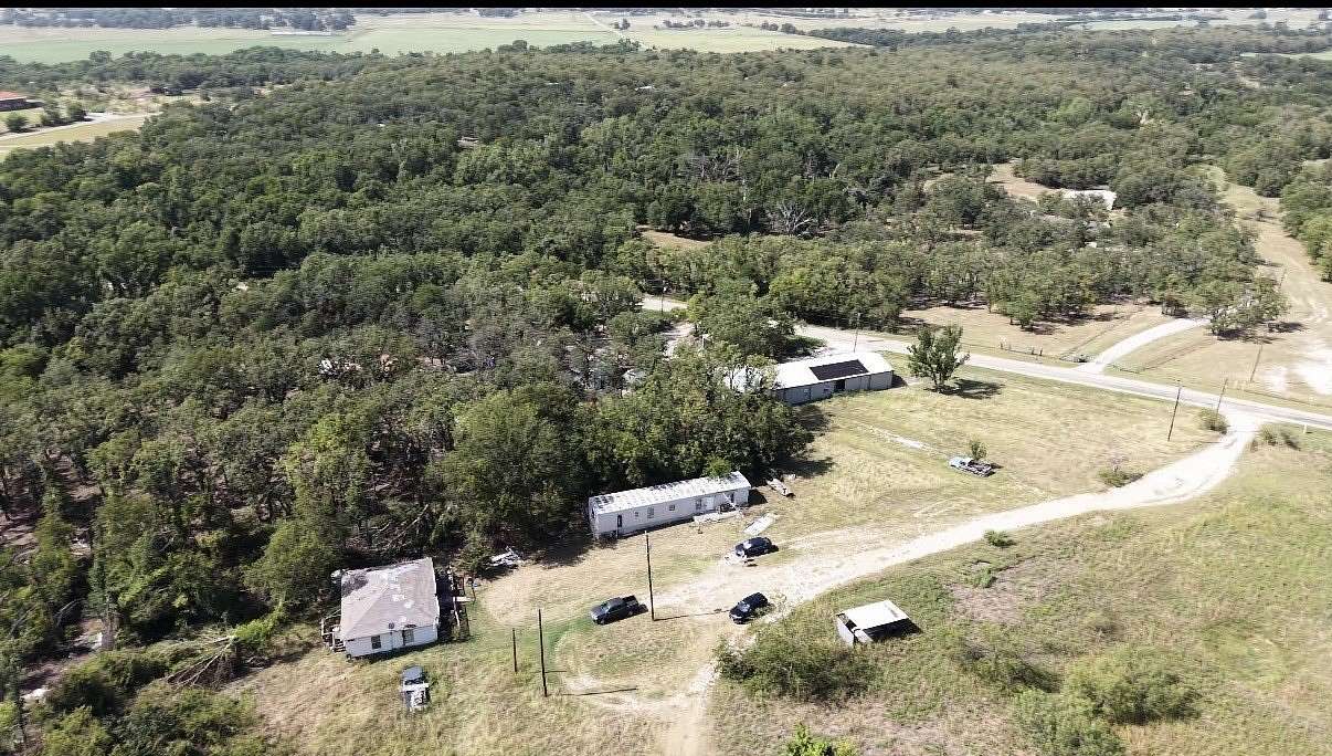 5 Acres of Residential Land for Sale in Paradise, Texas