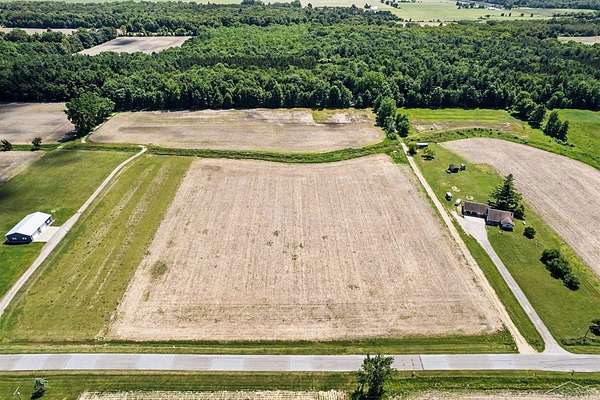 35.2 Acres of Land for Sale in Merrill, Michigan