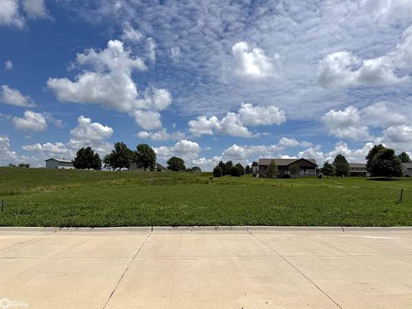 0.31 Acres of Residential Land for Sale in Chariton, Iowa