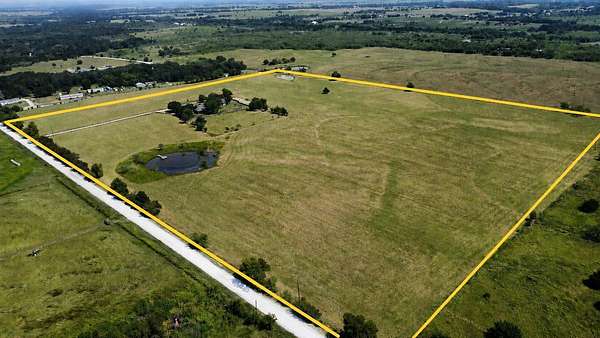 31 Acres of Land for Sale in Hubbard, Texas