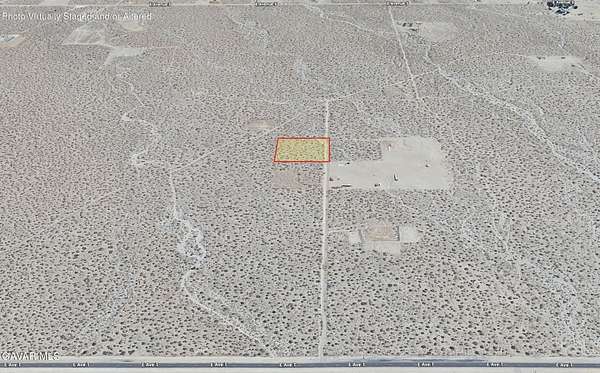 2.5 Acres of Land for Sale in Littlerock, California